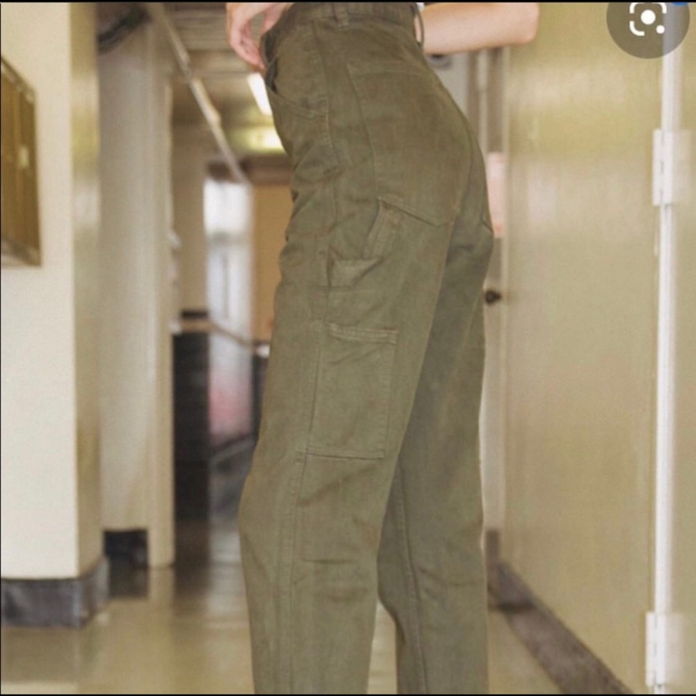 SOLD brandy melville army green tammy cargo pants